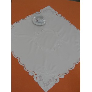 Serweta haftowana 85cm x 85cm